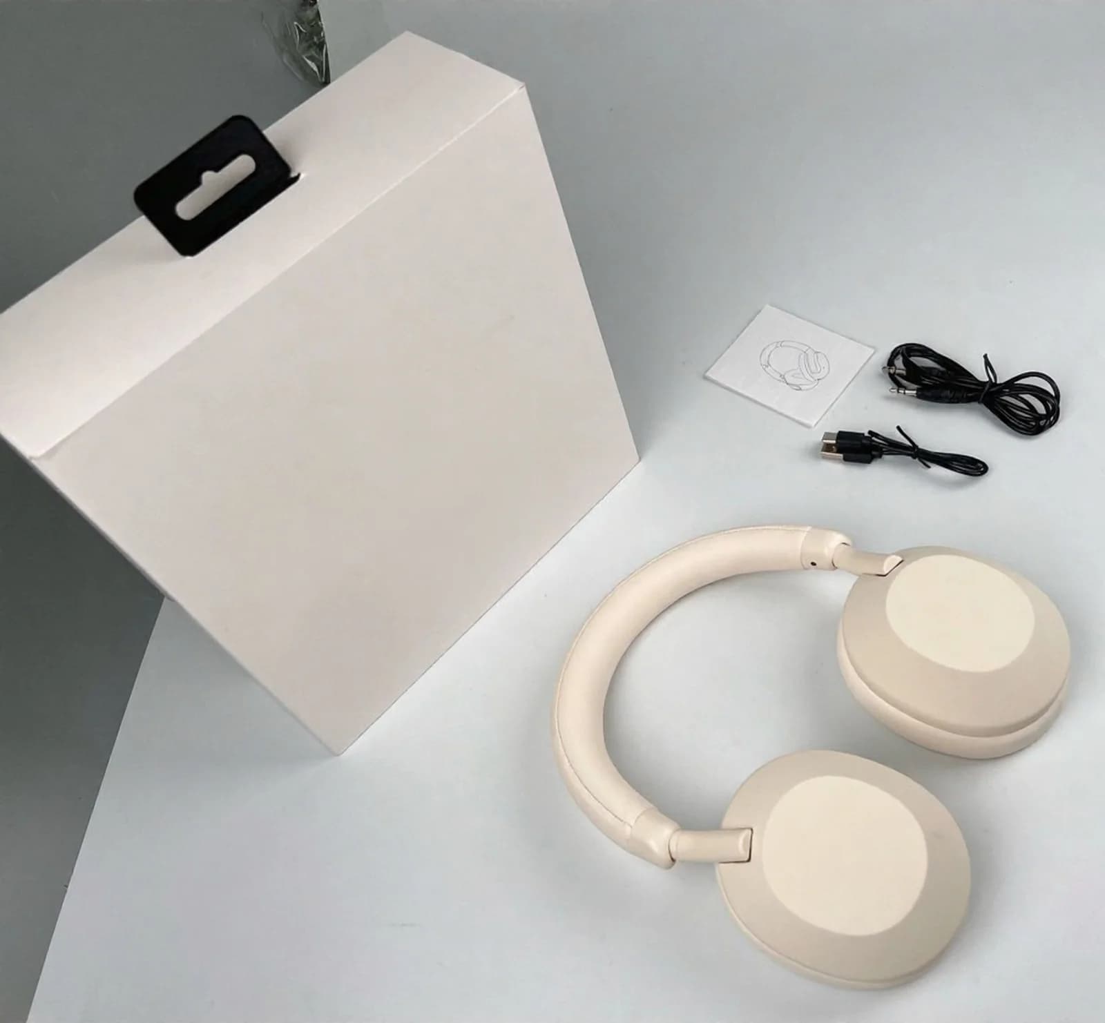 หูฟังบลูทูธไร้สายตัดเสียงรบกวน Active Noise Cancelling แบบครอบหู สเตอริโอ